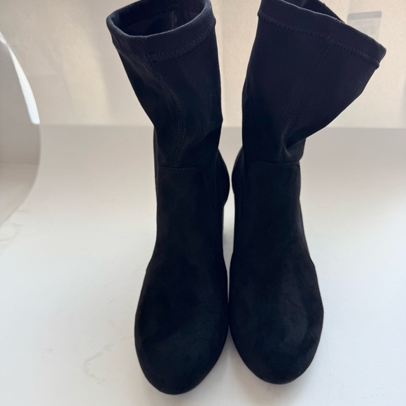 FOWT Shoes - FOWT Women Size 8 Suede Black Boots